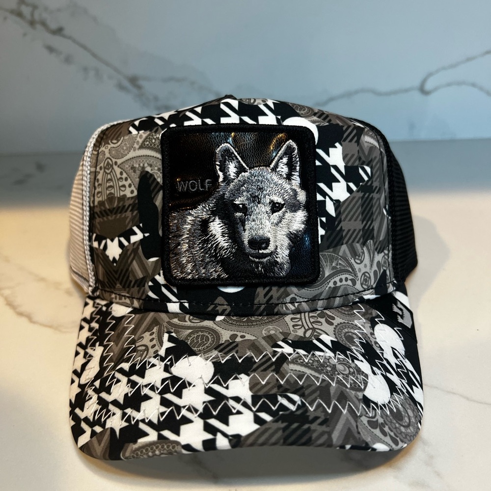 NEW Goorin Bros Farm Trucket Hat - wolf